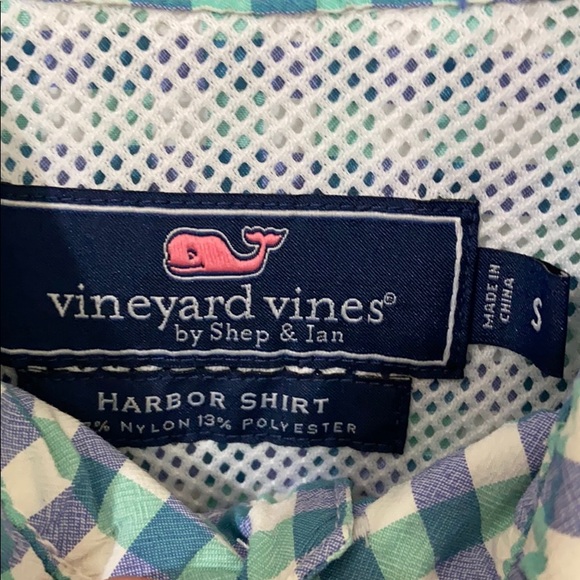 Vineyard vines harbor shirt like new - Picture 2 of 5